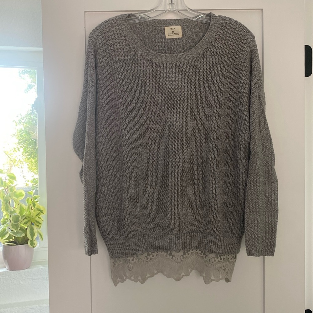 Grey oversized sweater with lace trim
